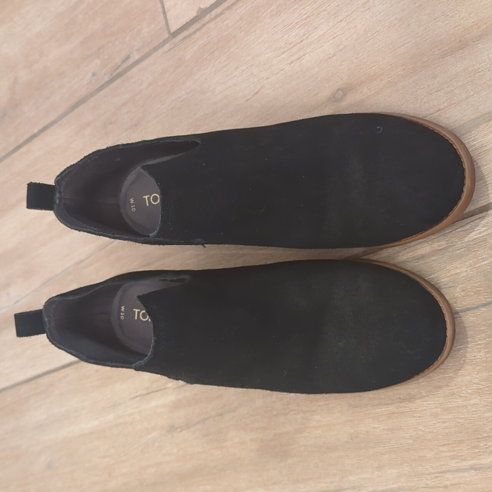 Toms booties size 10
